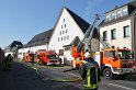 Feuer 3 Dachstuhlbrand Koeln Rath Heumar Gut Maarhausen Eilerstr P301